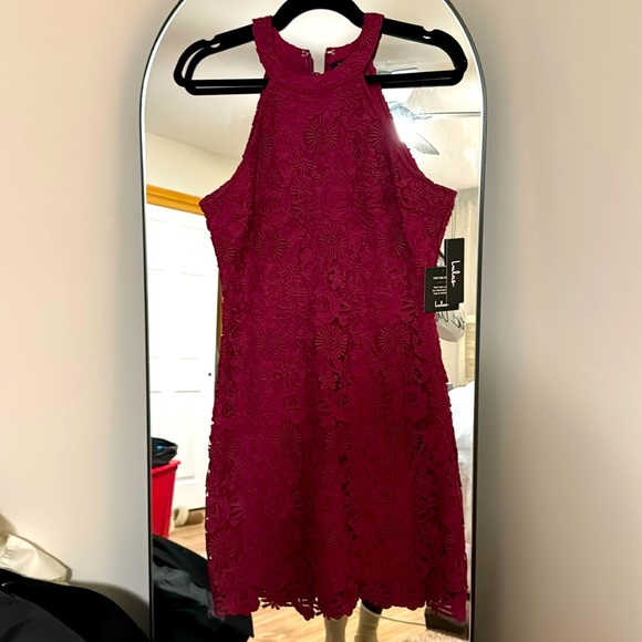 Lulus Dresses & Skirts - Lulus Lace Halter Mini Dress